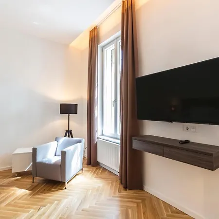 Apartment Srs